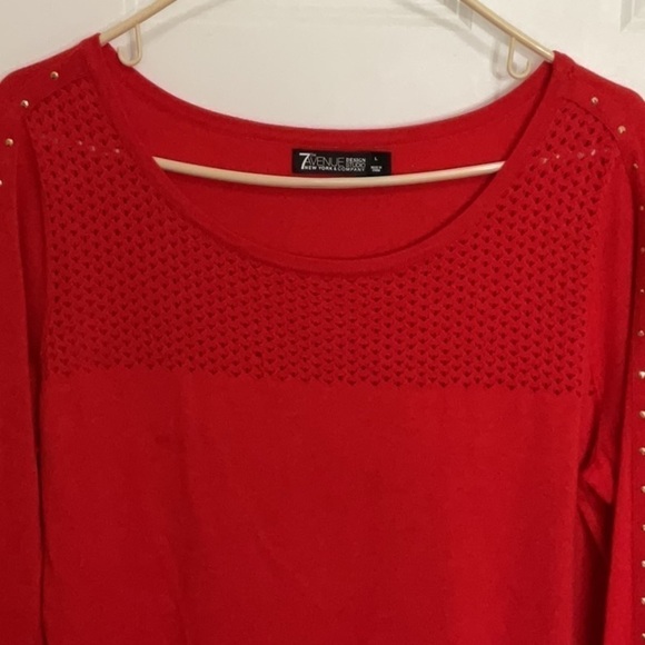 New York & Company 7th Avenue Design Studio Scooped Neck Sweater - Picture 3 of 11